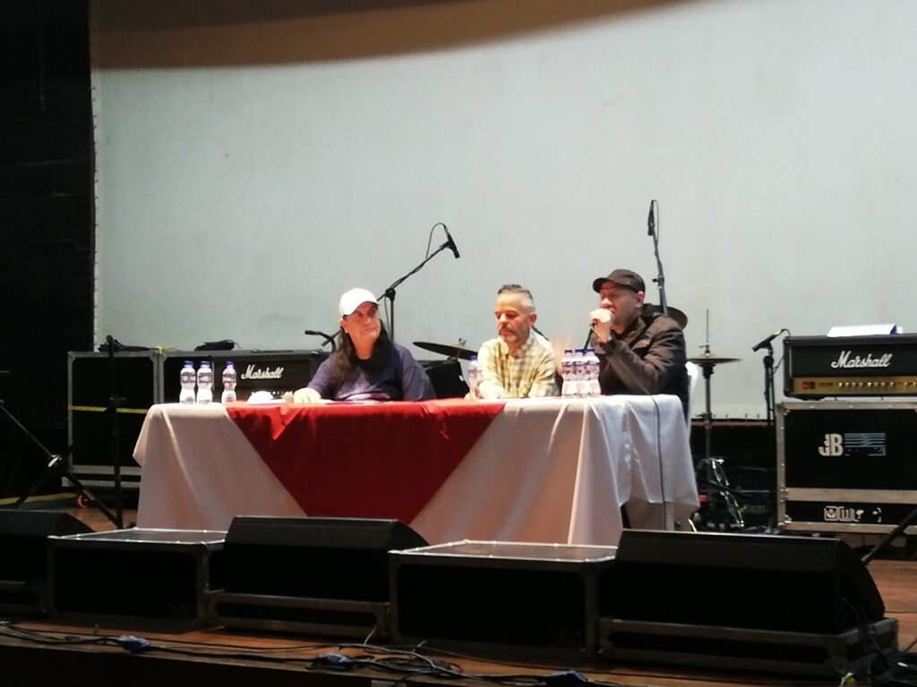 Teatro Sua de Soacha acogió a los invitados para hablar de Rock