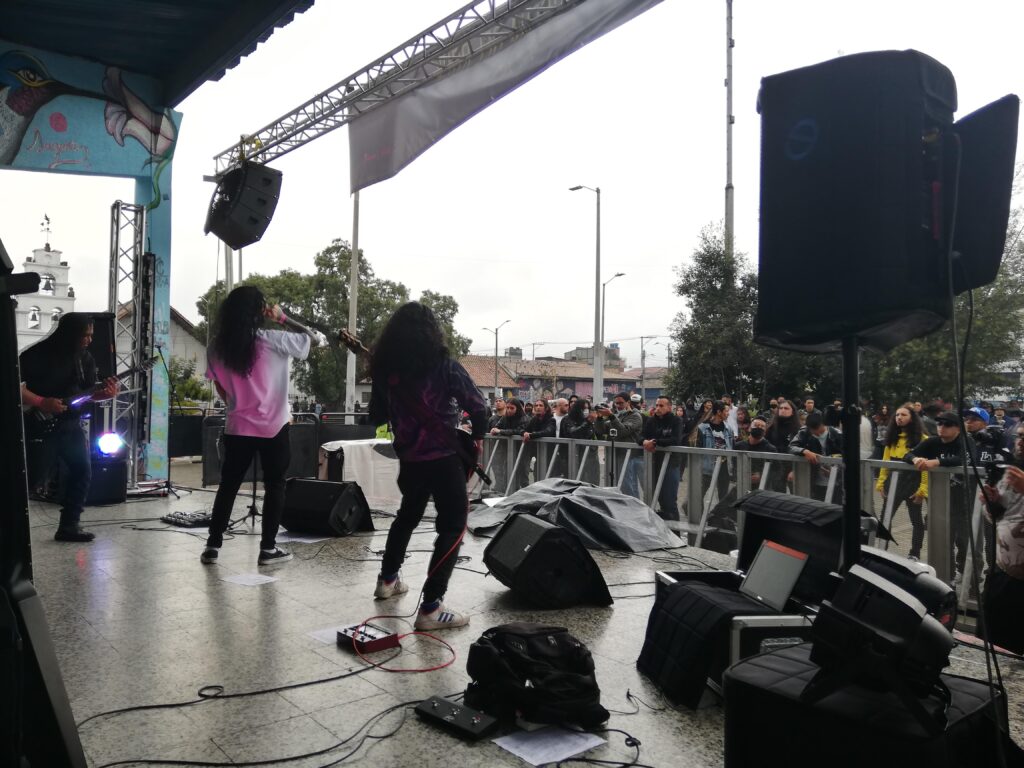 Parque Fundacional de Bosa escena del Rock Bosuno