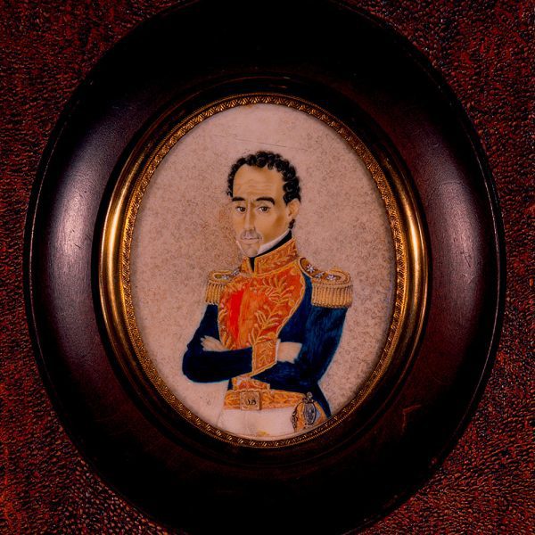 Reconocida pintura del libertador cruzado de brazos, obra de José María Espinosa. Imagen: Banco de la República.