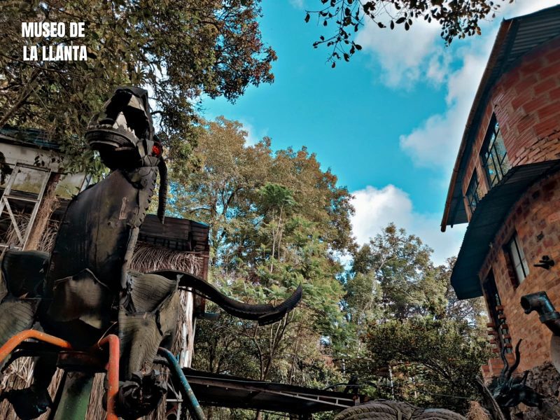 Emprendedores hicieron uso de su creatividad y amor por el medio ambiente, para crear un espacio diseñado para toda la familia. Imagen: Instagram Museo LLanta.
